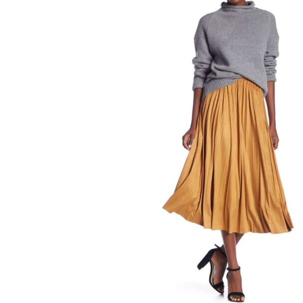 MOON RIVER NWT Faux Suede Pleated Midi Skirt XS